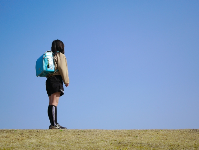 「学校に行きたくない」小学生・中学生・高校生の理由を元不登校が徹底解説